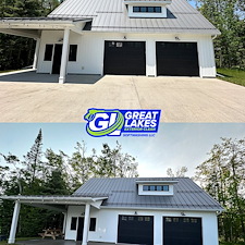Presque-Isle-MIs-1-Exterior-Cleaning-Soft-Wash-House-Washing-Concrete-Paver-Cleaning-Exterior-Window-Cleaning 12